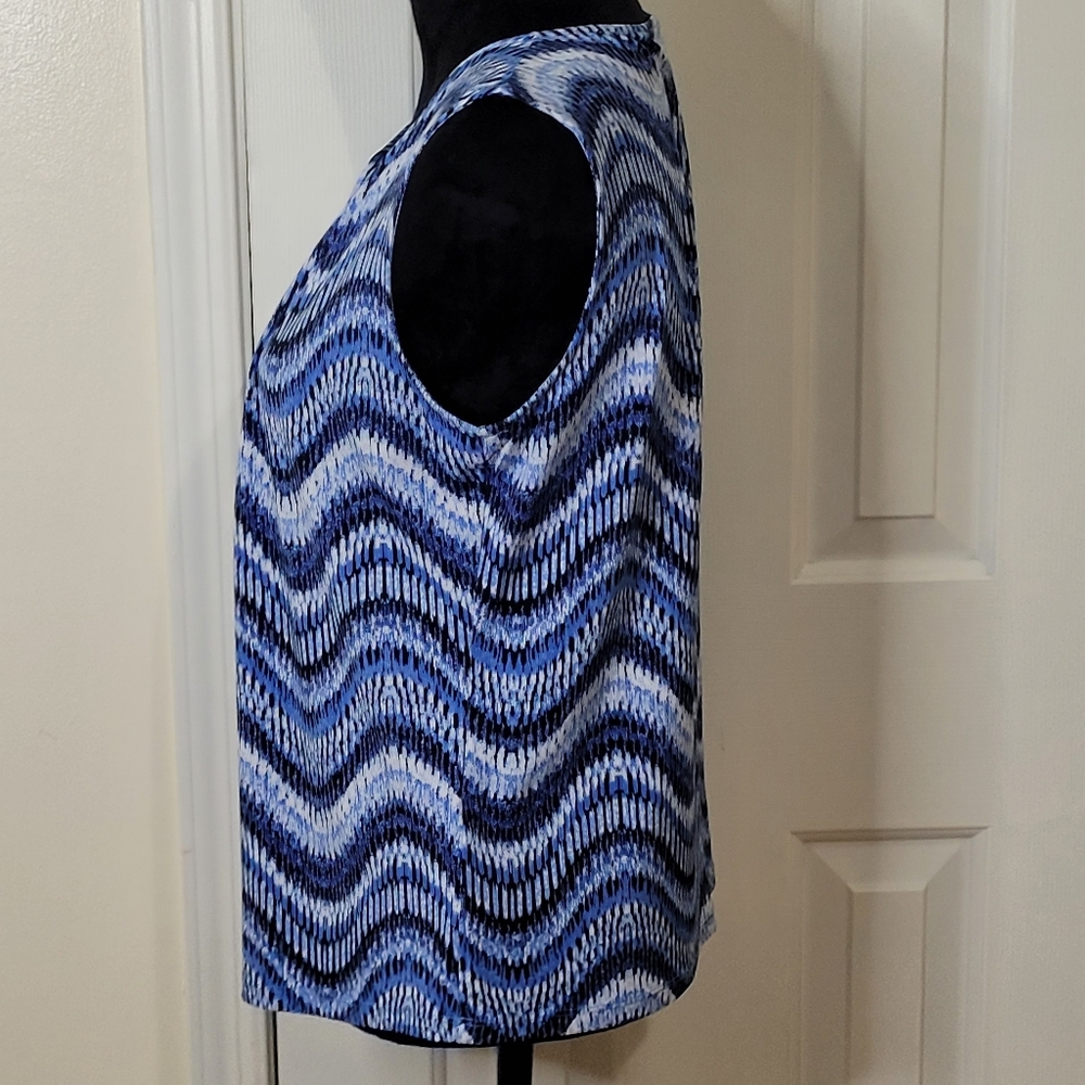 Jones Studio Separate Women Wave Sleeveless Keyhole Neckline Blouse Blue Sz M - Picture 2 of 9